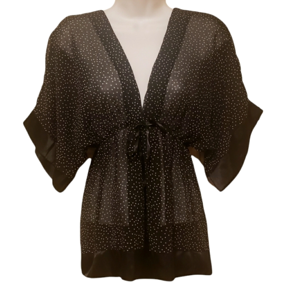 Kiwi black polka dot 3/4 kimono sleeve top ,size medium